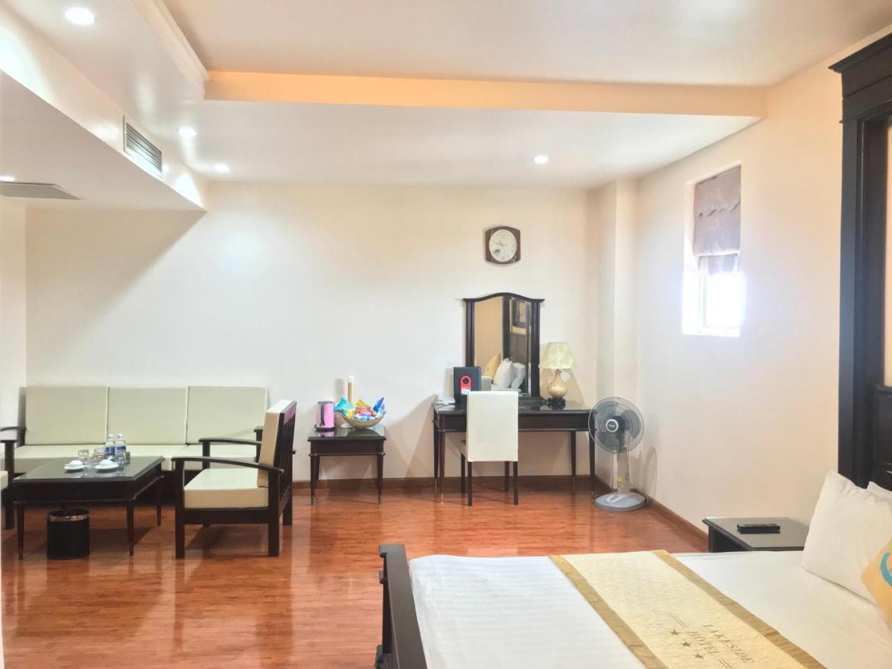 Lakeside 2 Hotel Nam Dinh Nhu Thuc Bagian luar foto